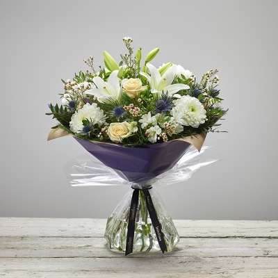 Twinkling White Handtied