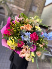 Neon Pastel Handtied
